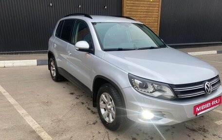 Volkswagen Tiguan I, 2012 год, 890 000 рублей, 3 фотография