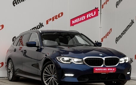 BMW 3 серия, 2019 год, 3 590 000 рублей, 4 фотография