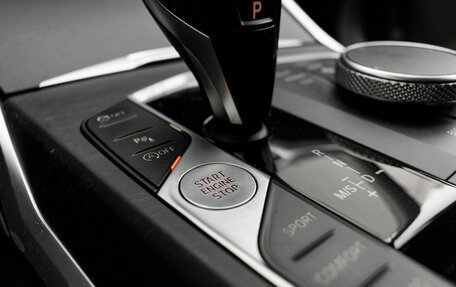 BMW 3 серия, 2019 год, 3 590 000 рублей, 31 фотография