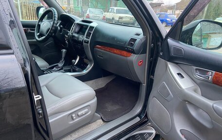 Toyota Land Cruiser Prado 120 рестайлинг, 2004 год, 1 570 000 рублей, 17 фотография