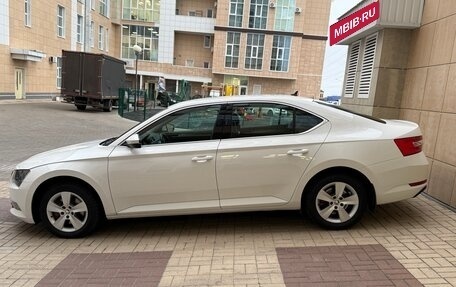 Skoda Superb III рестайлинг, 2016 год, 1 925 000 рублей, 4 фотография