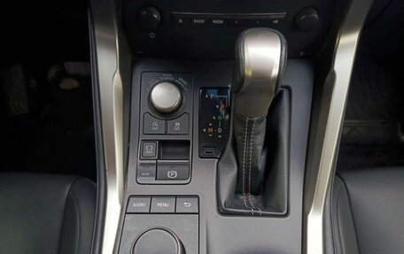 Lexus NX I, 2017 год, 3 120 000 рублей, 29 фотография