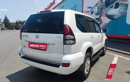 Toyota Land Cruiser Prado 120 рестайлинг, 2005 год, 2 200 000 рублей, 7 фотография