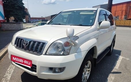 Toyota Land Cruiser Prado 120 рестайлинг, 2005 год, 2 200 000 рублей, 11 фотография