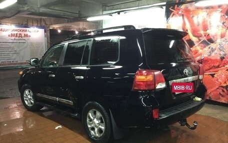 Toyota Land Cruiser 200, 2012 год, 3 252 000 рублей, 2 фотография