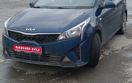 KIA Rio IV, 2022 год, 1 300 000 рублей, 1 фотография