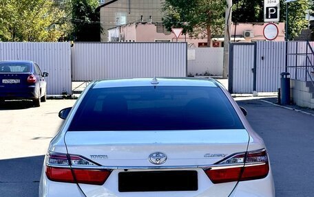 Toyota Camry, 2016 год, 1 800 000 рублей, 4 фотография