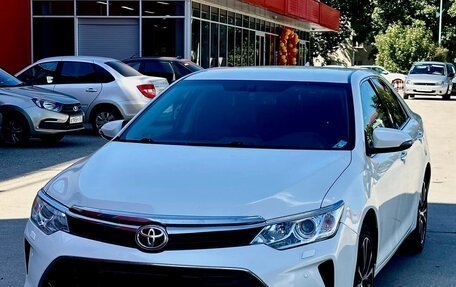 Toyota Camry, 2016 год, 1 800 000 рублей, 2 фотография