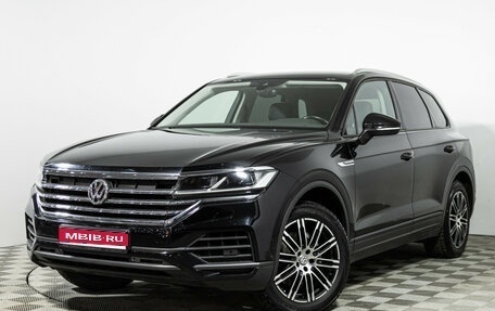 Volkswagen Touareg III, 2018 год, 4 299 700 рублей, 1 фотография