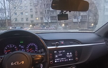 KIA Rio IV, 2022 год, 1 300 000 рублей, 10 фотография