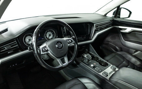 Volkswagen Touareg III, 2018 год, 4 299 700 рублей, 11 фотография