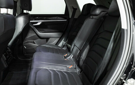 Volkswagen Touareg III, 2018 год, 4 299 700 рублей, 10 фотография