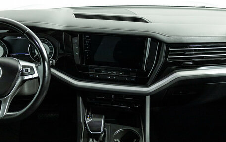 Volkswagen Touareg III, 2018 год, 4 299 700 рублей, 14 фотография