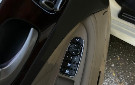 Hyundai Equus II, 2012 год, 1 700 000 рублей, 21 фотография