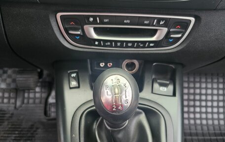 Renault Scenic III, 2010 год, 850 000 рублей, 18 фотография