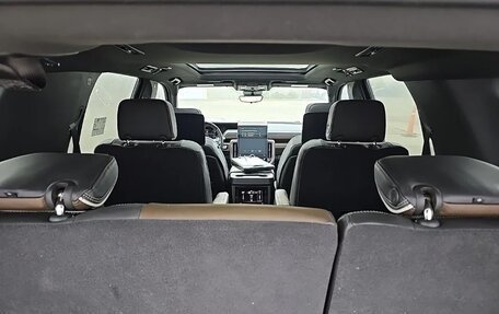 GMC Yukon IV, 2025 год, 18 914 068 рублей, 8 фотография