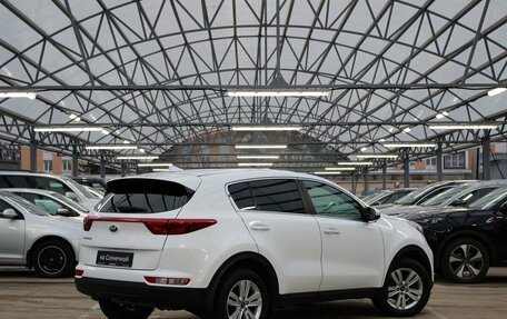 KIA Sportage IV рестайлинг, 2018 год, 1 990 000 рублей, 5 фотография