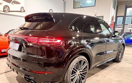 Porsche Cayenne III, 2023 год, 16 385 000 рублей, 4 фотография