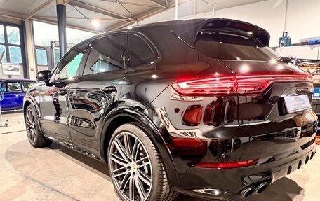 Porsche Cayenne III, 2023 год, 16 385 000 рублей, 6 фотография