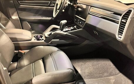 Porsche Cayenne III, 2023 год, 16 385 000 рублей, 14 фотография