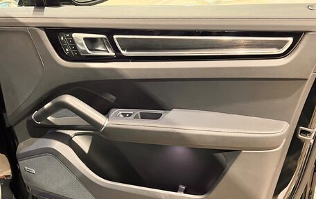 Porsche Cayenne III, 2023 год, 16 385 000 рублей, 15 фотография