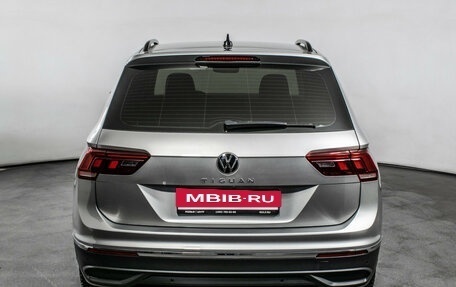 Volkswagen Tiguan II, 2021 год, 2 570 000 рублей, 6 фотография