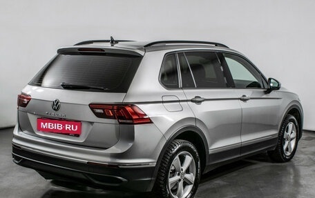Volkswagen Tiguan II, 2021 год, 2 570 000 рублей, 5 фотография