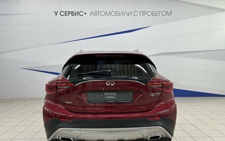 Infiniti QX30, 2017 год, 2 450 000 рублей, 5 фотография