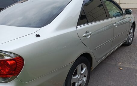Toyota Camry V40, 2005 год, 600 000 рублей, 4 фотография