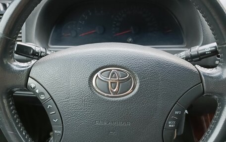 Toyota Camry V40, 2005 год, 600 000 рублей, 10 фотография