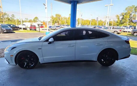 Hyundai Sonata VIII, 2022 год, 1 800 000 рублей, 5 фотография