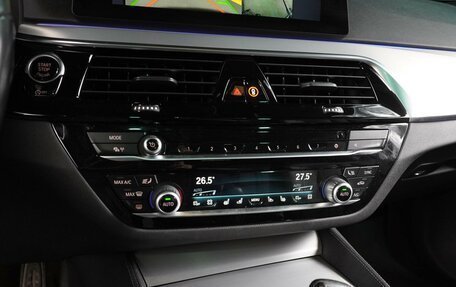 BMW 5 серия, 2019 год, 4 879 000 рублей, 13 фотография