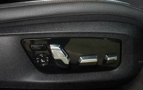 BMW 5 серия, 2019 год, 4 879 000 рублей, 21 фотография