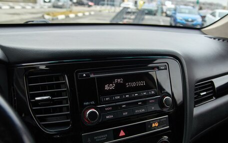 Mitsubishi Outlander III рестайлинг 3, 2019 год, 2 100 000 рублей, 5 фотография