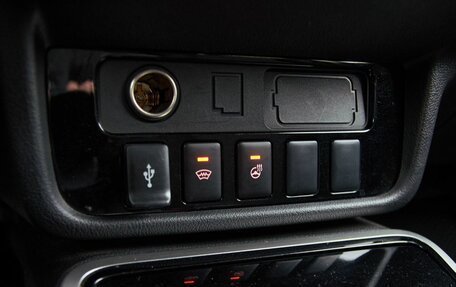 Mitsubishi Outlander III рестайлинг 3, 2019 год, 2 100 000 рублей, 8 фотография