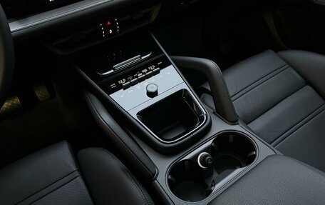 Porsche Cayenne III, 2025 год, 17 890 000 рублей, 15 фотография