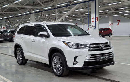 Toyota Highlander III, 2014 год, 2 999 000 рублей, 7 фотография