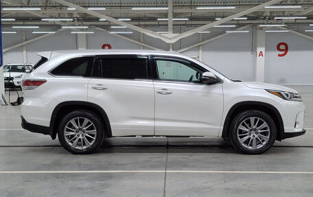 Toyota Highlander III, 2014 год, 2 999 000 рублей, 8 фотография