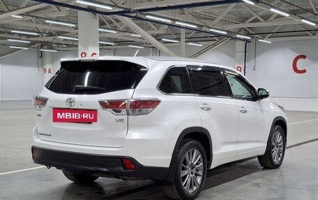 Toyota Highlander III, 2014 год, 2 999 000 рублей, 9 фотография