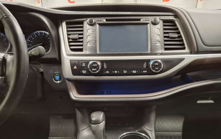 Toyota Highlander III, 2014 год, 2 999 000 рублей, 19 фотография