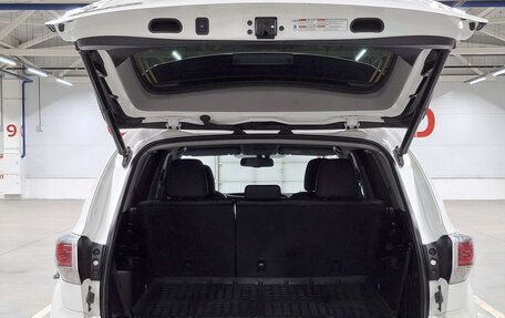 Toyota Highlander III, 2014 год, 2 999 000 рублей, 14 фотография