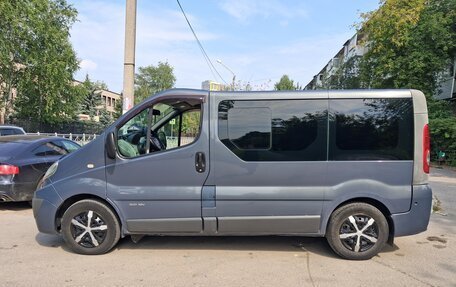 Renault Trafic, 2012 год, 2 000 000 рублей, 2 фотография