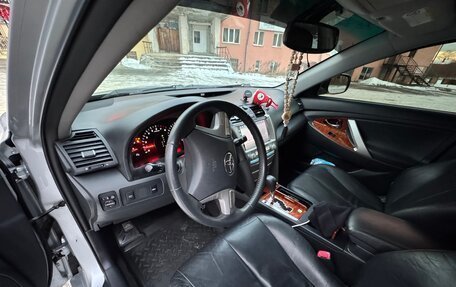 Toyota Camry, 2008 год, 1 375 000 рублей, 10 фотография