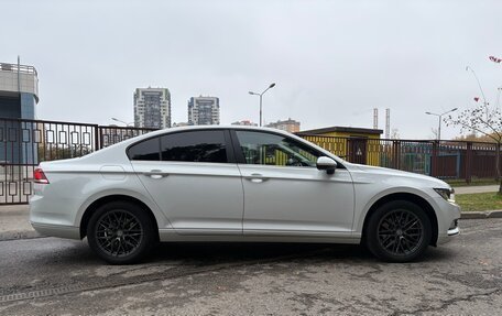 Volkswagen Passat B8 рестайлинг, 2016 год, 1 700 000 рублей, 10 фотография