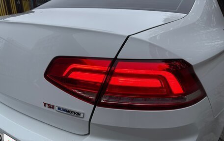 Volkswagen Passat B8 рестайлинг, 2016 год, 1 700 000 рублей, 20 фотография