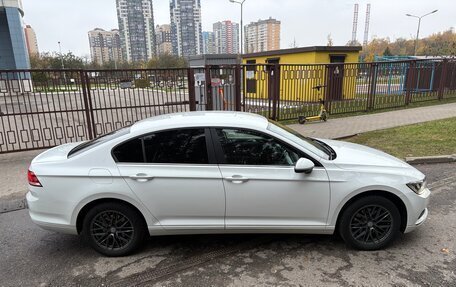 Volkswagen Passat B8 рестайлинг, 2016 год, 1 700 000 рублей, 9 фотография