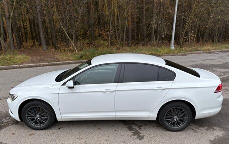 Volkswagen Passat B8 рестайлинг, 2016 год, 1 700 000 рублей, 11 фотография