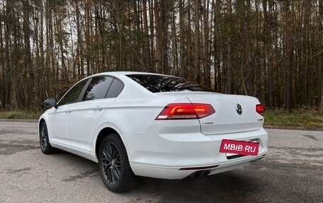 Volkswagen Passat B8 рестайлинг, 2016 год, 1 700 000 рублей, 18 фотография