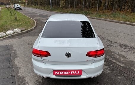 Volkswagen Passat B8 рестайлинг, 2016 год, 1 700 000 рублей, 15 фотография