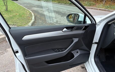 Volkswagen Passat B8 рестайлинг, 2016 год, 1 700 000 рублей, 21 фотография